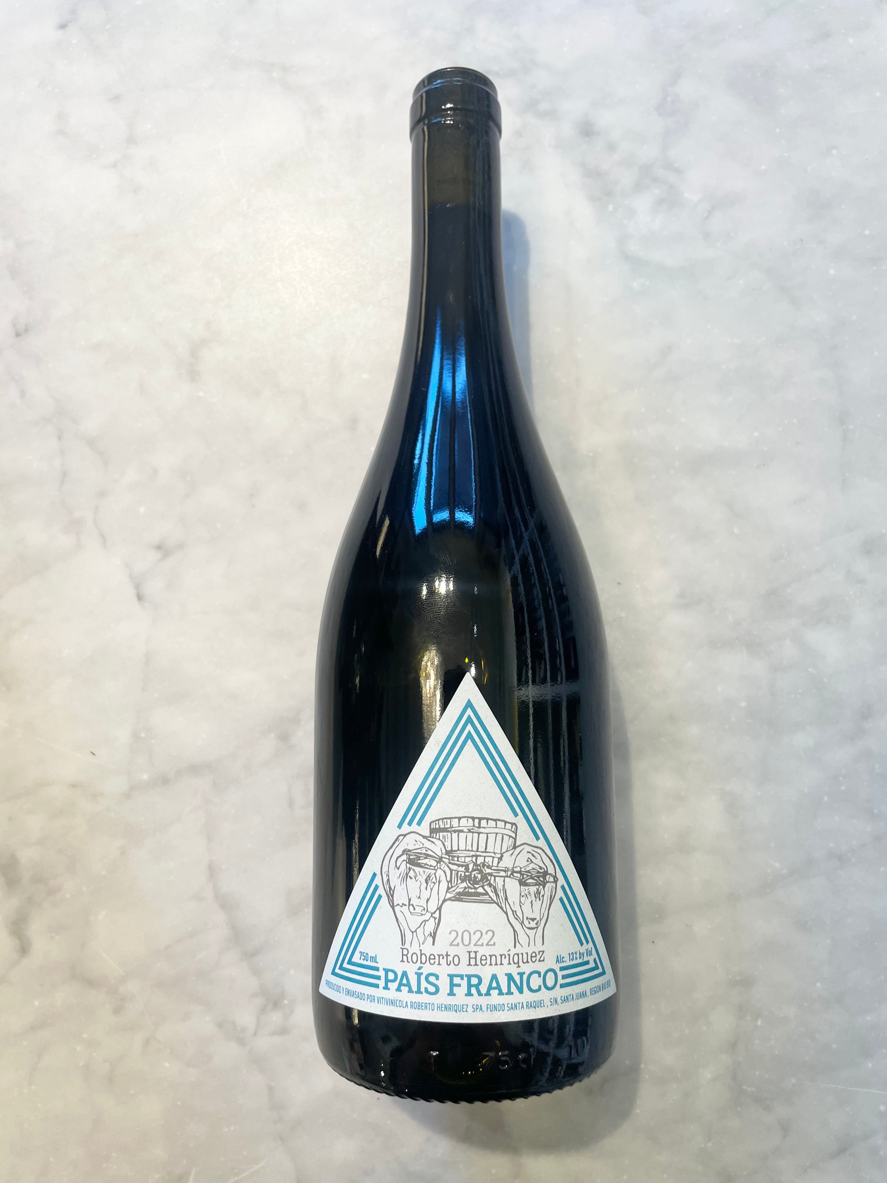 Roberto Henriquez - Pais Franco 2022 750ml (12% ABV)