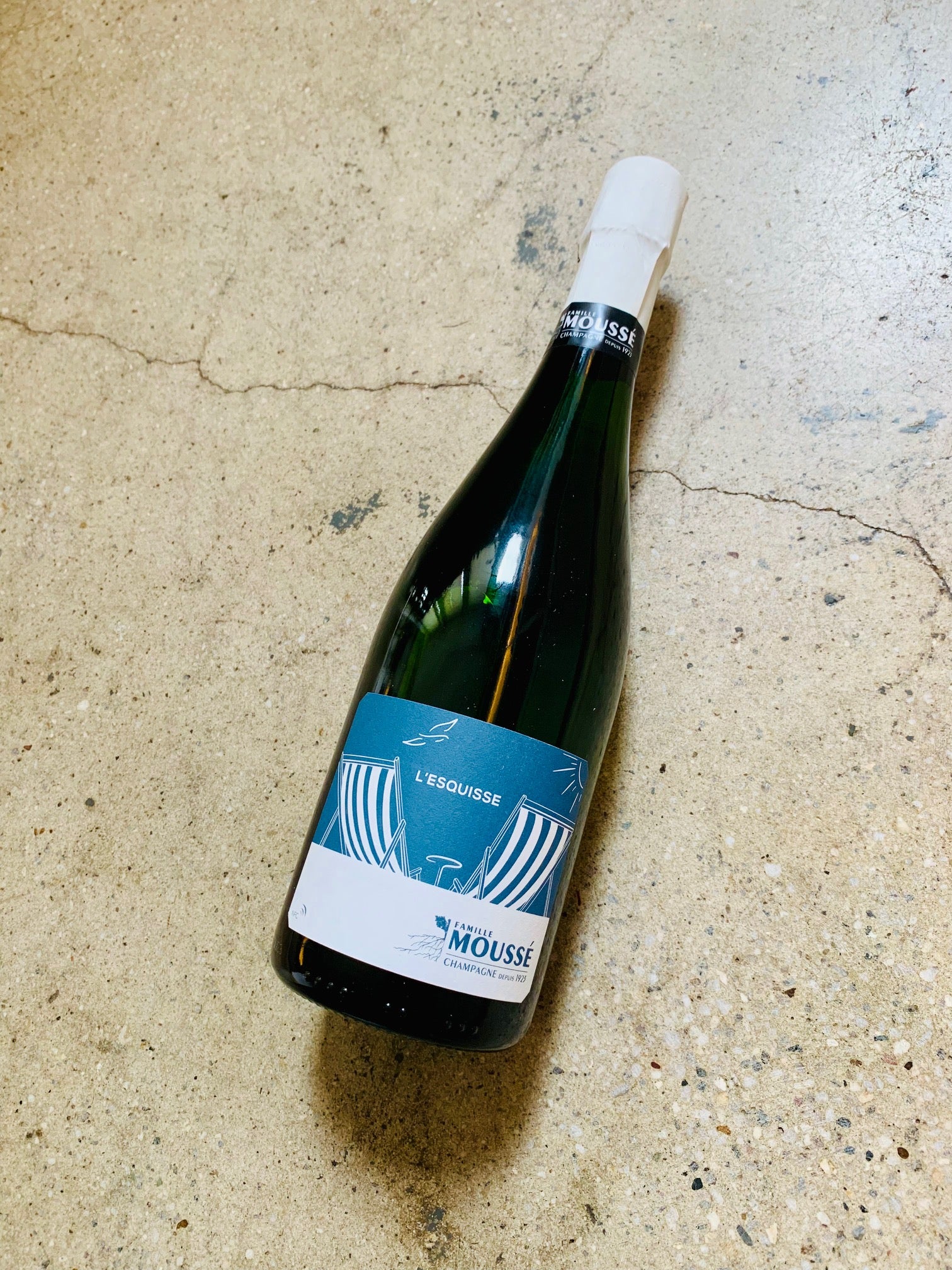 Famille Mousse Fils - Champagne 'L'Esquisse Extra Brut NV 750ml (12% abv)