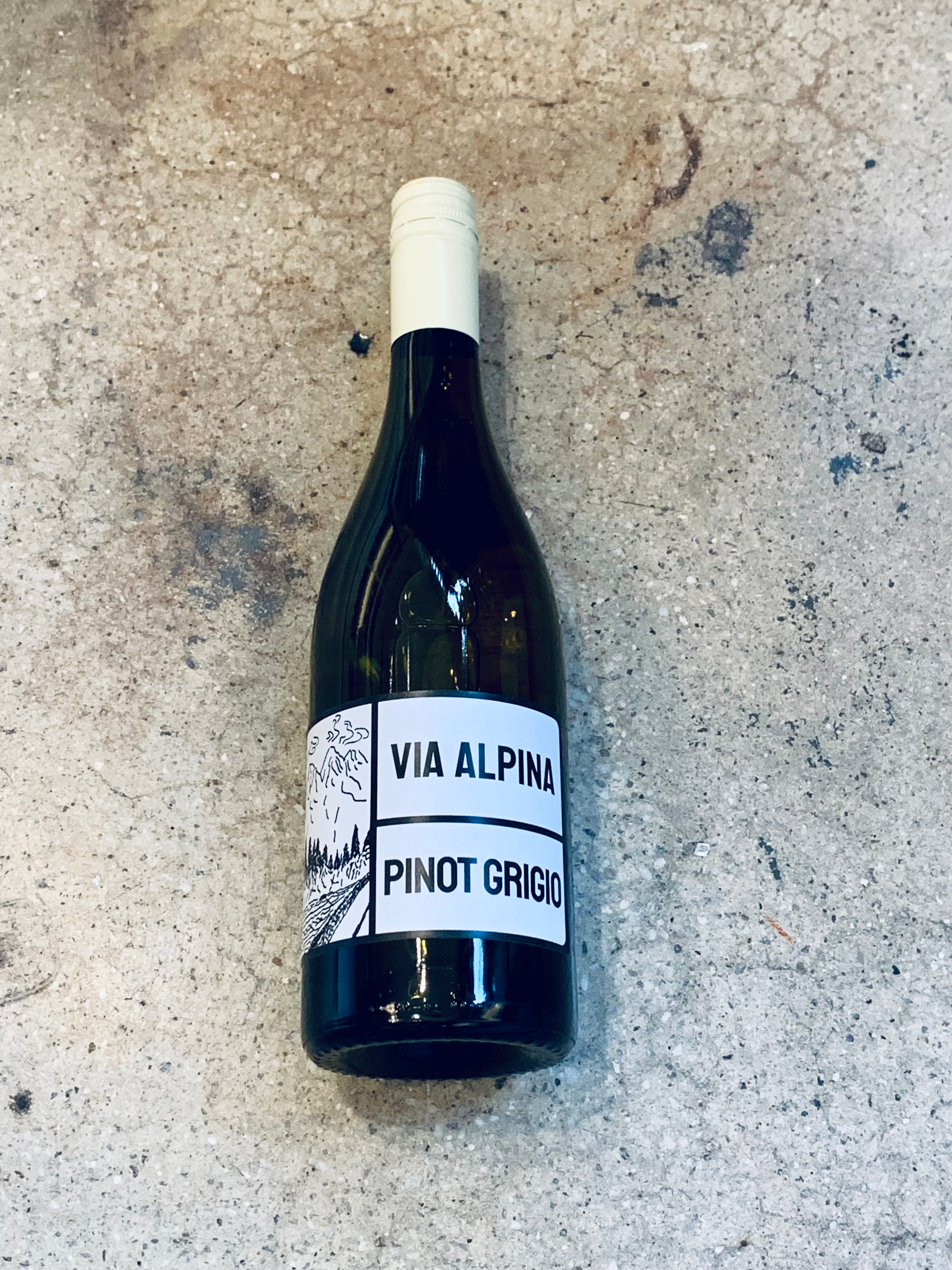 Via Alpina (Friuli Colli Orientali) - Pinot Grigio DOC 2022 750 ML (12.5% abv)