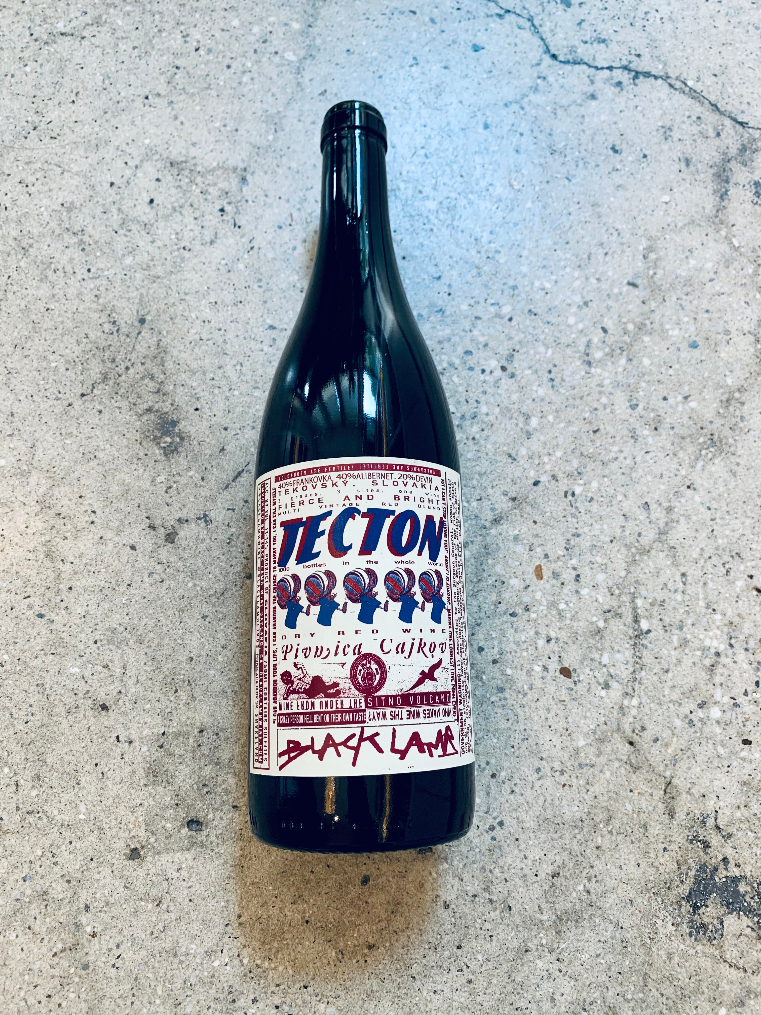 Pivnica Cajkov - "TECTON" Slovakia Red NV 750ml (12.5% ABV)