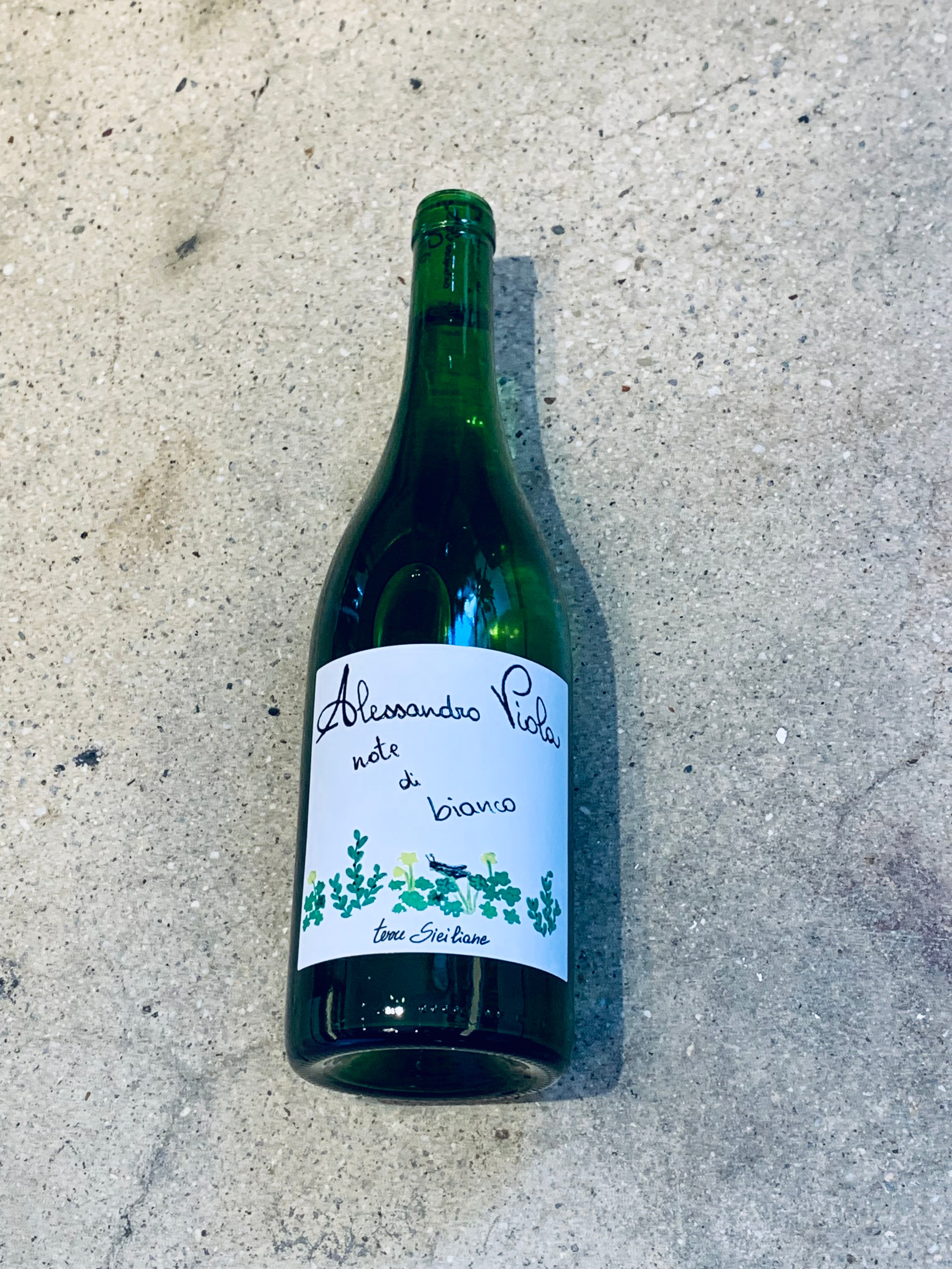 Alessandro Viola - "Note di Bianco" Terre Siciliane IGP 2022 750ml (12% ABV)